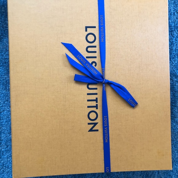 NWT Louis Vuitton Pochette Grenelle white crossbod - Picture 4 of 9